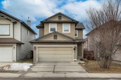 74 Tuscany Springs Hill NW Calgary, AB T3L 3E4