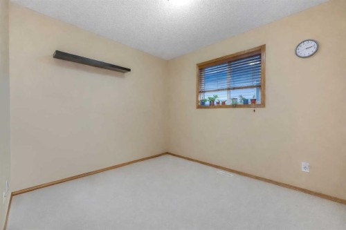74 Tuscany Springs Hill Nw, Calgary, AB - Indoor Photo Showing Other Room