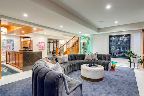 1118 Premier Way Sw, Calgary, AB - Indoor Photo Showing Living Room