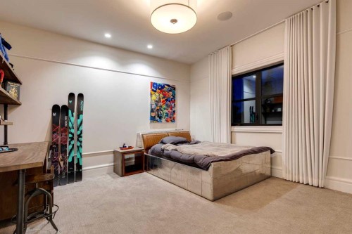 1118 Premier Way Sw, Calgary, AB - Indoor