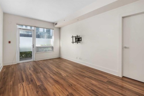 111-46 9 Street Ne, Calgary, AB - Indoor Photo Showing Other Room