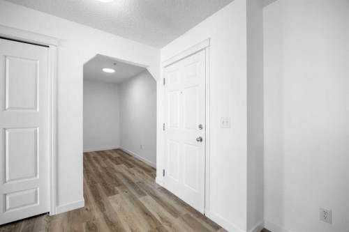 2205-70 Panamount Drive Nw, Calgary, AB - Indoor Photo Showing Other Room