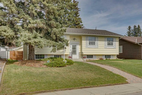 11427 Wilkes Road Se, Calgary, AB - Outdoor With Facade