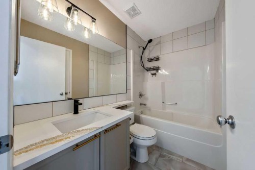14 Tuscany Springs Rise Nw, Calgary, AB - Indoor Photo Showing Bathroom