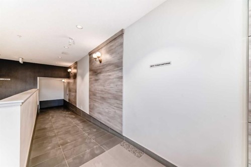 108-71 Shawnee Common Sw, Calgary, AB - Indoor