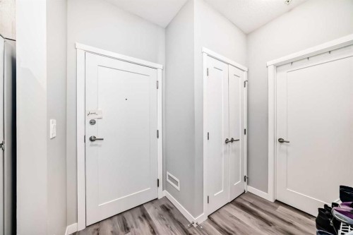 108-71 Shawnee Common Sw, Calgary, AB - Indoor Photo Showing Other Room