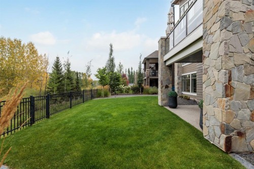 80 Cranbrook Heights Se, Calgary, AB - Outdoor
