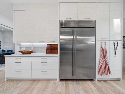 80 Cranbrook Heights Se, Calgary, AB - Indoor Photo Showing Kitchen With Upgraded Kitchen