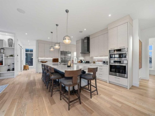 80 Cranbrook Heights Se, Calgary, AB - Indoor