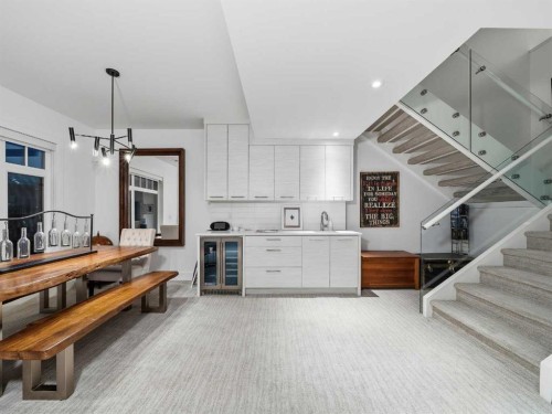 80 Cranbrook Heights Se, Calgary, AB - Indoor