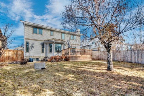 323 Hawkwood Boulevard Nw, Calgary, AB - Outdoor