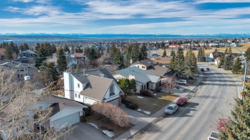 323 Hawkwood Boulevard Nw, Calgary, AB - Outdoor With View