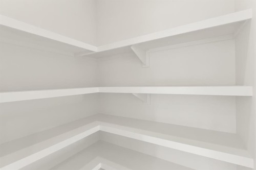 39 Williams Avenue, Olds, AB - Indoor With Storage