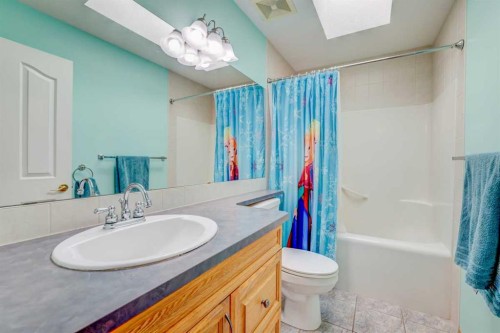 7 Chapala Terrace Se, Calgary, AB - Indoor Photo Showing Bathroom