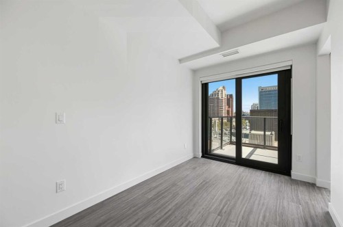 704-730 2 Avenue Sw, Calgary, AB - Indoor Photo Showing Other Room