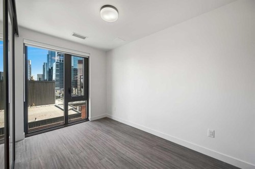 704-730 2 Avenue Sw, Calgary, AB - Indoor Photo Showing Other Room