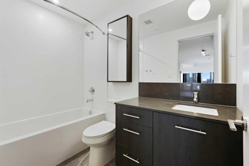 1103-730 2 Avenue Sw, Calgary, AB - Indoor Photo Showing Bathroom