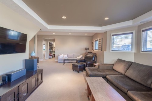 456 Hawkland Place Nw, Calgary, AB - Indoor Photo Showing Living Room