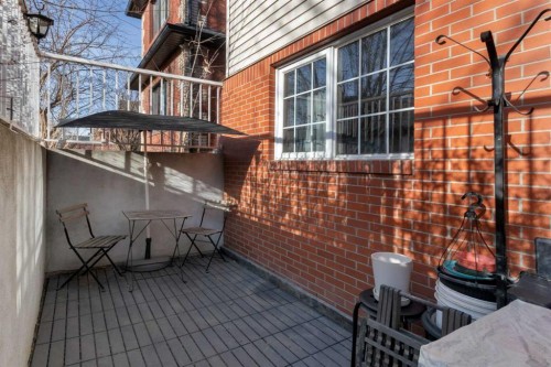 3-124 19 Avenue Ne, Calgary, AB - Outdoor With Exterior