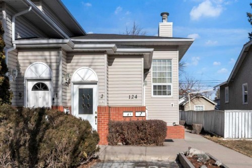 3-124 19 Avenue Ne, Calgary, AB - Outdoor