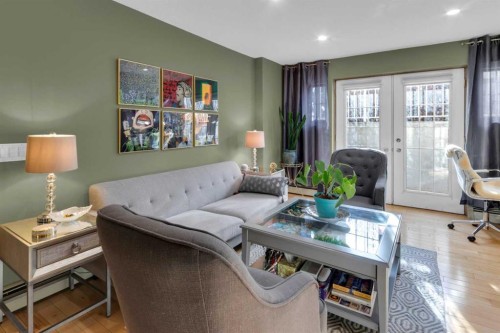 3-124 19 Avenue Ne, Calgary, AB - Indoor