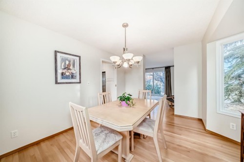 3707 37 Street Nw, Calgary, AB - Indoor Photo Showing Other Room