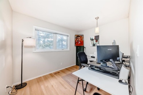 3707 37 Street Nw, Calgary, AB - Indoor Photo Showing Other Room