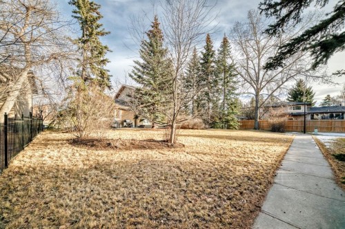 3707 37 Street Nw, Calgary, AB - Outdoor