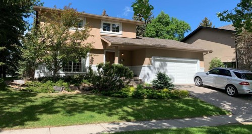 3707 37 Street Nw, Calgary, AB - Outdoor