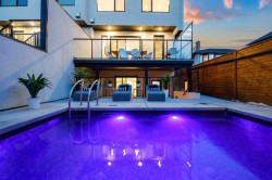 3319 41 Street SW Calgary, AB T3E 3L3