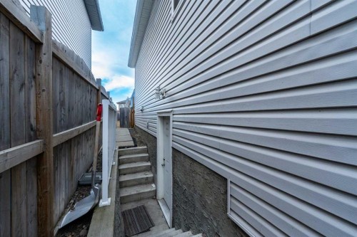 127 Tarawood Road Ne, Calgary, AB - Outdoor