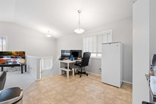 127 Tarawood Road Ne, Calgary, AB - Indoor
