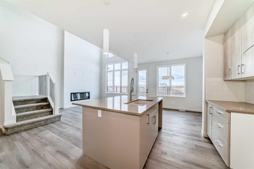 67 Bartlett Crescent Se, Calgary, AB - Indoor Photo Showing Kitchen