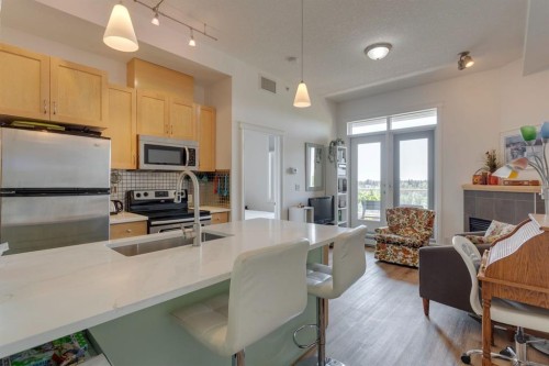 3608-24 Hemlock Crescent Sw, Calgary, AB - Indoor Photo Showing Kitchen With Double Sink
