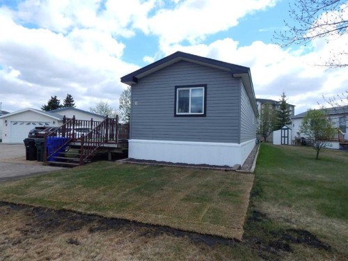 #11-5210 65 Avenue, Olds, AB 