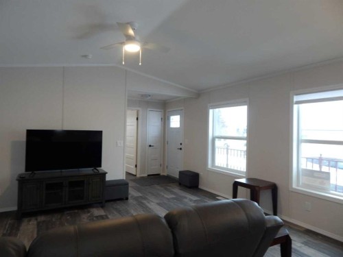 #11-5210 65 Avenue, Olds, AB 