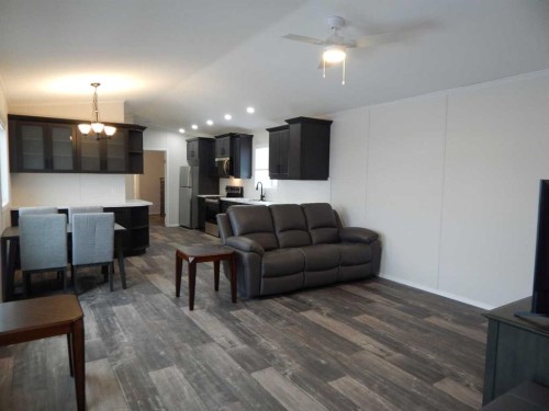 #11-5210 65 Avenue, Olds, AB 