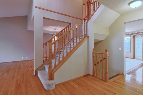 111 Schubert Place Nw, Calgary, AB - Indoor Photo Showing Other Room