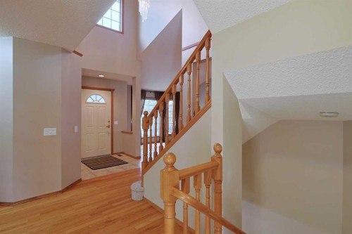 111 Schubert Place Nw, Calgary, AB - Indoor Photo Showing Other Room