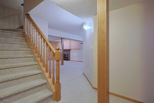 111 Schubert Place Nw, Calgary, AB - Indoor Photo Showing Other Room