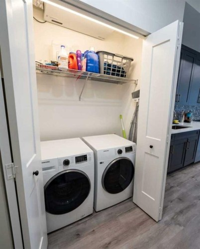 2115-200 Seton Circle Se, Calgary, AB - Indoor Photo Showing Laundry Room