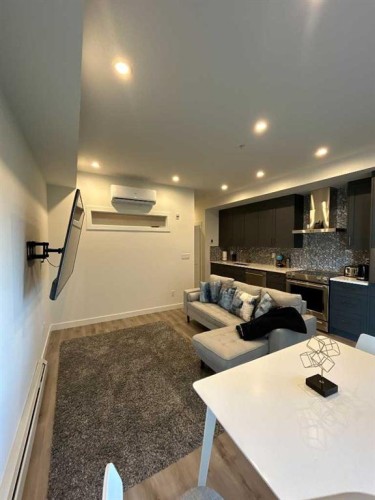 2115-200 Seton Circle Se, Calgary, AB - Indoor Photo Showing Kitchen With Upgraded Kitchen