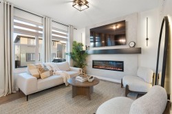 31 Saddlebred Court  Cochrane, AB T4C 3B5