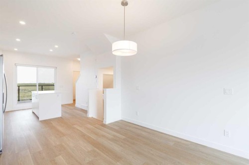 409-8535 19 Avenue Se, Calgary, AB - Indoor