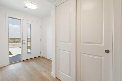 409-8535 19 Avenue Se, Calgary, AB - Indoor Photo Showing Other Room