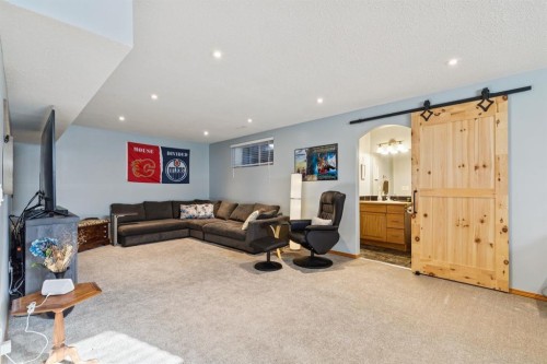 2841 Coopers Manor Sw, Airdrie, AB - Indoor