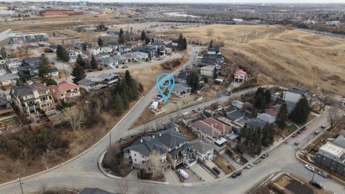 205 Thomson Avenue Ne, Calgary, AB 