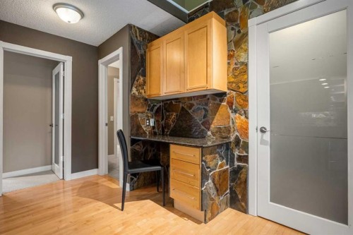 702 Patterson View Sw, Calgary, AB - Indoor