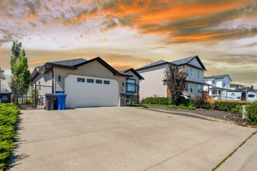 732 1 Avenue, Irricana, AB - Outdoor
