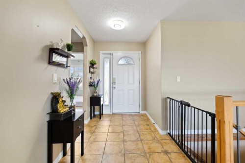 732 1 Avenue, Irricana, AB - Indoor Photo Showing Other Room